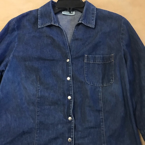 Women’s size small Denim shirt/jacket - Picture 2 of 3